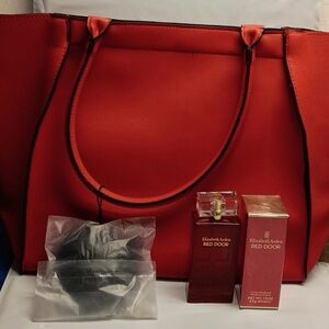 The Elizabeth Arden Red Tote Bag 3 pcs set